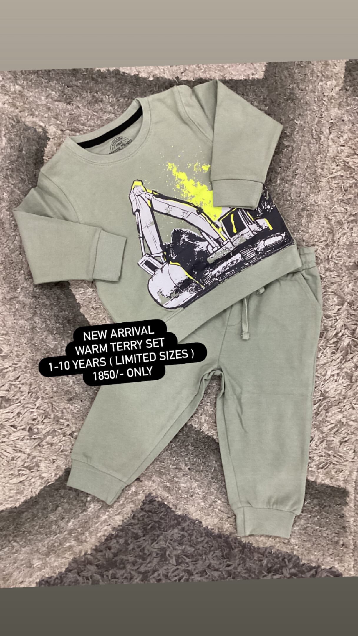 Kids Boys Affordable Baby Outfits –- Winter Fleece Warm Branded Track Suit