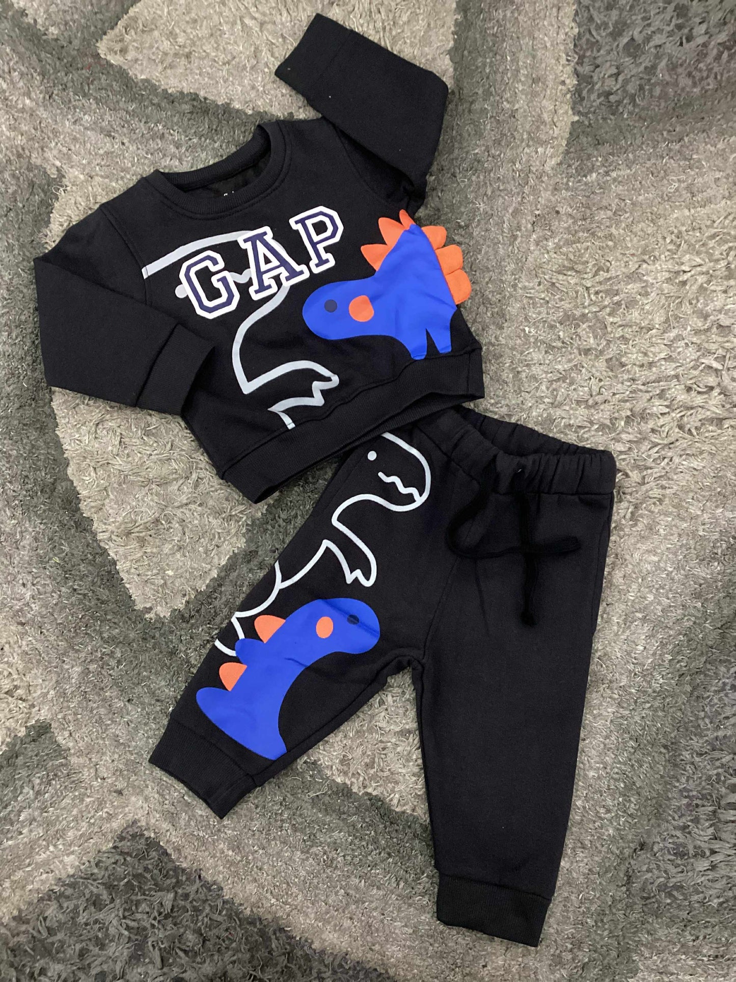 Kids Girls Boys Affordable Baby Outfits –- Winter Fleece Warm Imported Branded Track Suit