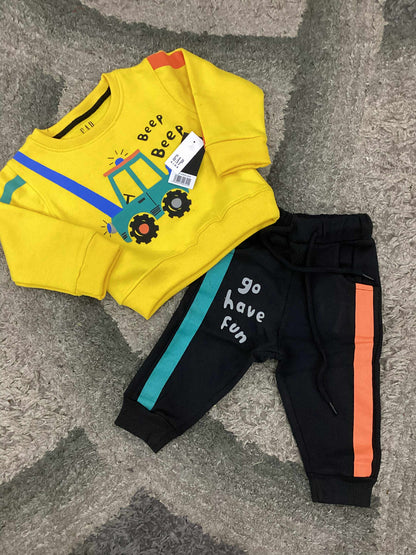 Kids Girls Boys Affordable Baby Outfits –- Winter Fleece Warm Imported Branded Track Suit