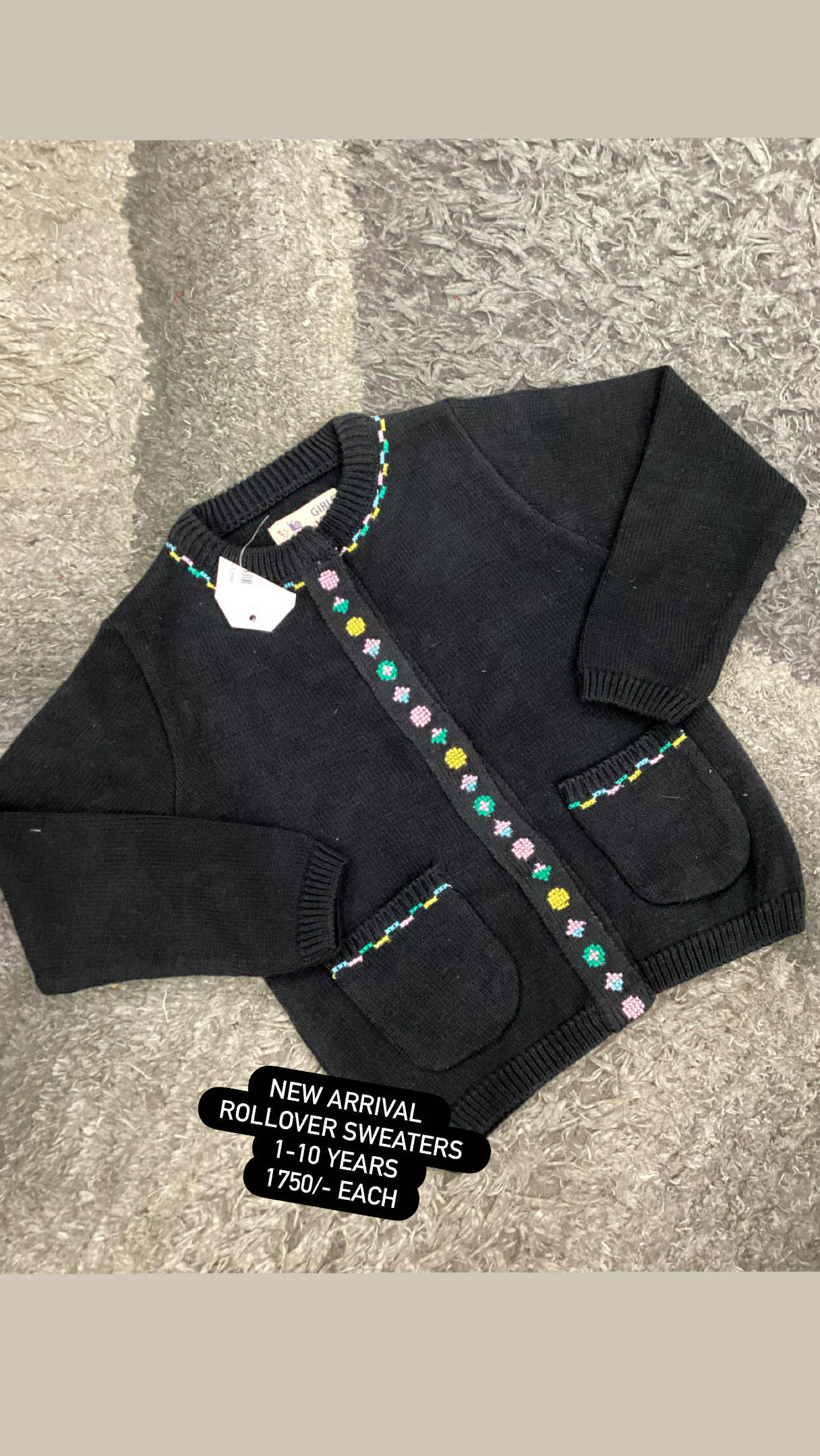 Kids Girls Button Affordable Baby Outfits –- Winter Original Minnie Miunors Button Sweater