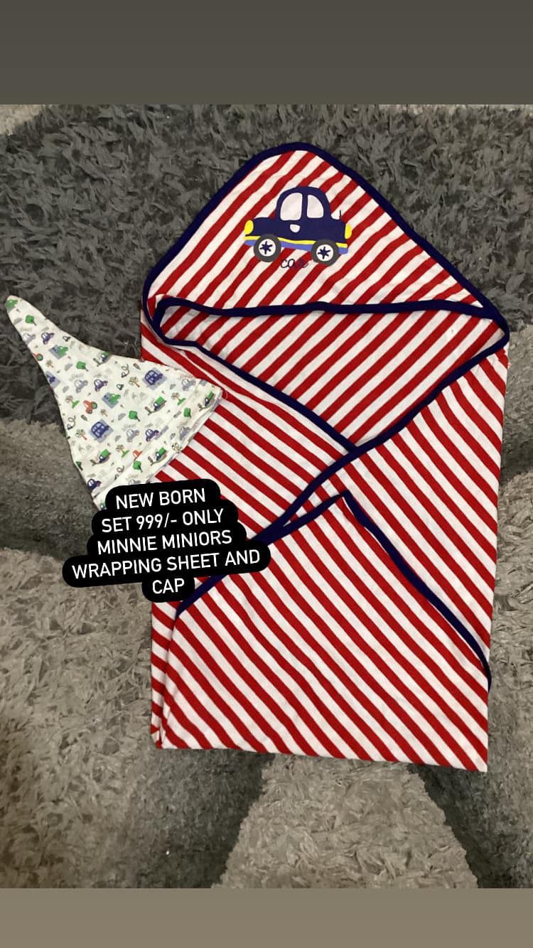 Kids Infant Minnie Minors Original Wrapping Sheet with Cap