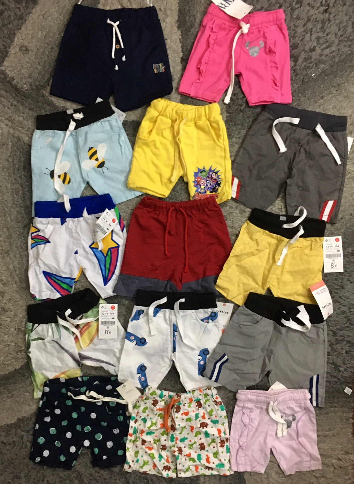 Kids Girls Boys Pack of 5 Branded Shorts (12-18M) (Random Colors)